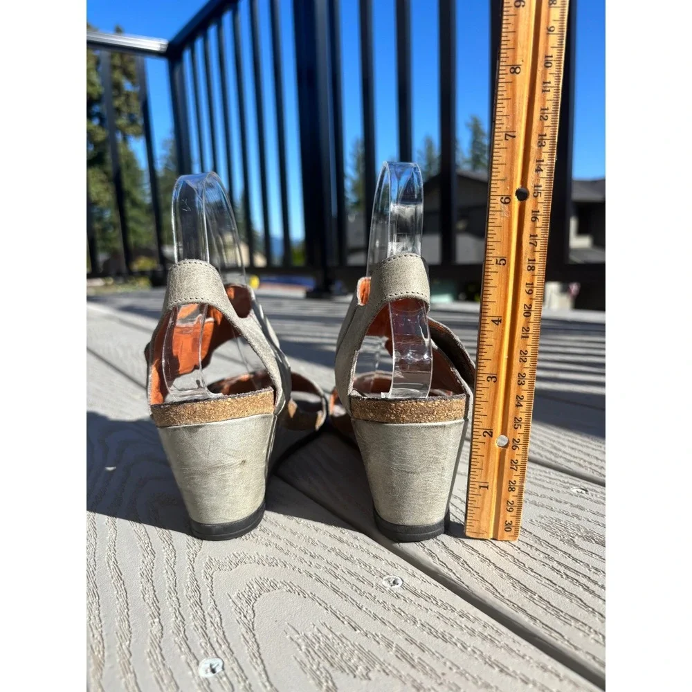 Taos Footwear measurements heel